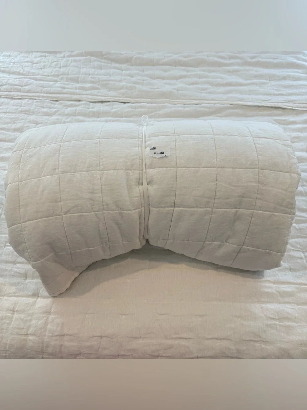 New Quince European Linen Box Quilt King/CalKing MSRP $184 White